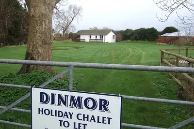 Image de Dinmor - a chalet that sleeps 4 guests in 2 bedrooms