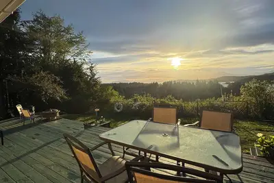 Image de Clover Pass Lookout -3Bed, 2bath Home with amazing views & plenty of amenities!