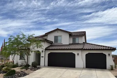 Image de Poolside Luxury Home - 5br 4ba