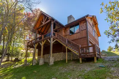 Image de Blue Creek Cabin- cozy cottage near creek, fire pit, pet friendly