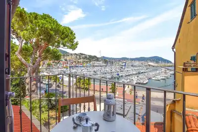 Superbe appartement à Imperia avec WiFi