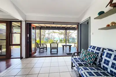 Image de Vista Point - Your Waterfront Sanctuary Point Break