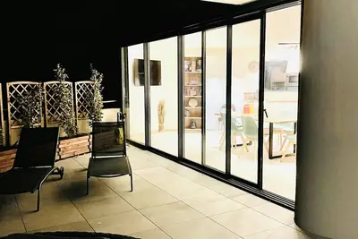 Image de Appartement 110 m2 pour 6\/8, terrasse 50 m2 superbe vue mer