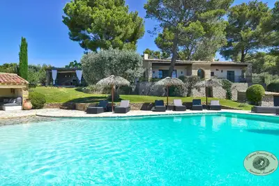 Image de « Le petit paradis », Propriété de charme au cœur d’une oliveraie