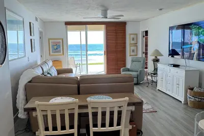Image de Directly oceanfront. . newly renovated in 2025