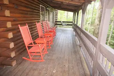 Image de Laurel Lodge - Cozy, Waterfront Cabin on Fightingtown Creek - Dog Friendly