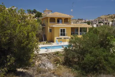 Image de Great Villa Llocated Next To The Beach With A/A And Private Pool! !