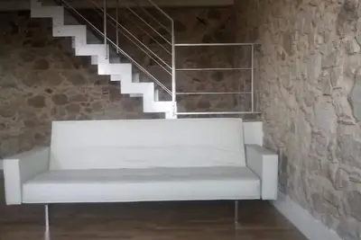 Image de Renovated apartment \"Antiche Pietre\" parquet design furniture