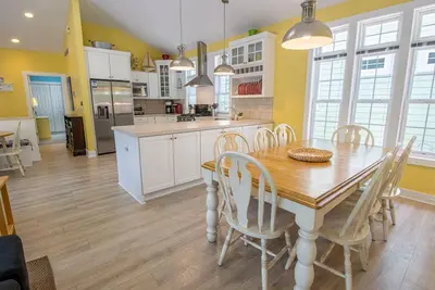 Image de The Get Awave is the real deal, everything you want in a beach house