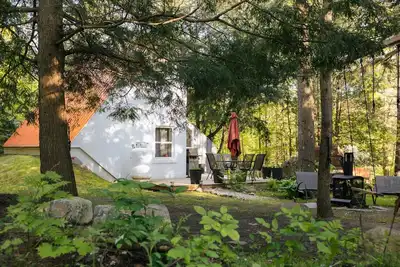Image de L'Aventurier Chalet Orford - près de Magog, Sepaq, , Beautiful Fully Equipped Cottage, 2 minutes away