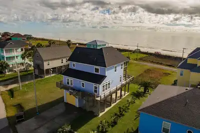 Image de Dip Net: 4 Br, 3 Ba House in Crystal Beach, Sleeps 14