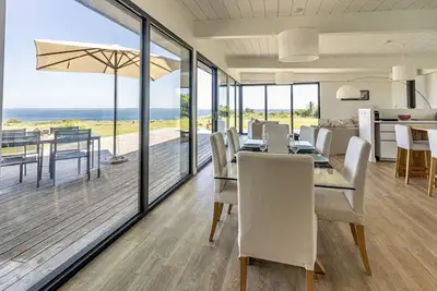 Image de Villa du Ponant, grand standing avec vue panoramique sur l'océan