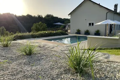 Image de Maison avec piscine chauffée à Jumilhac-le-Grand