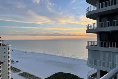 Image de Sweeping Unobstructed Views of Marco, Crescent Beach and Surrounding Islands