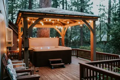Image de Family Friendly Big Bear Home with Hot Tub & Boat Parking