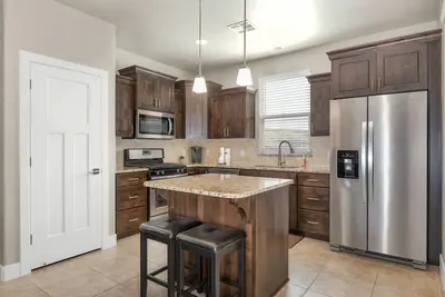 Image de Park View Place with Rv Parking!