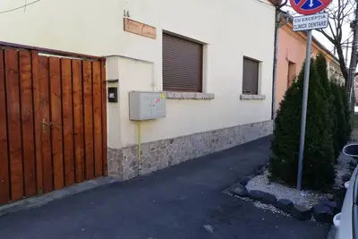 Image de Free WiFi- Airport shuttle- Family rooms- Non-smoking rooms- 24-hour front desk