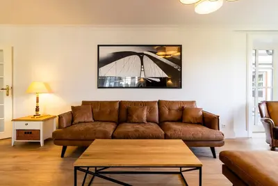 Image de Large vacation home for 14 people
