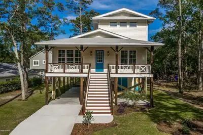 Image de Anchor Down by Middleton Park - Prime Location