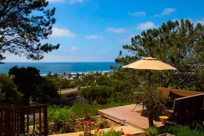 Image de Relax & Enjoy the Ocean Views at SeaView Cottage!