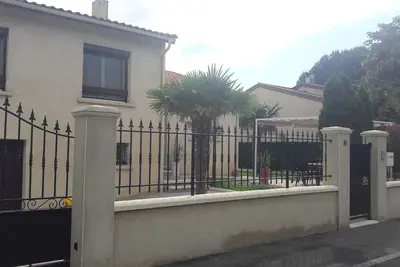 Image de Jolie Villa Jardin Castelginest Toulouse Occitanie Blagnac Meett Aeropor Airbus