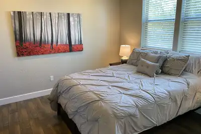 Image de Newly Built townhome in desirable location. Close to town and walking path.