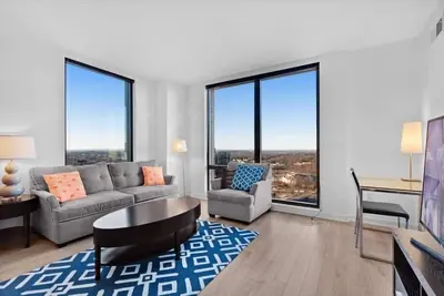 Image de Ideal  Business Traveler Getaway | Upscale Amenities | Reston