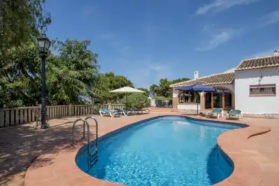 Image de Grande villa classique à Javea, Costa Blanca, Espagne  avec piscine privée pour 6 personnes