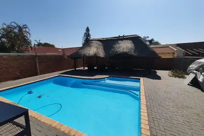 Image de Chapter One Overnight Cottage is a spacious and private self-catering cottage