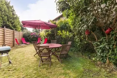 Gîte Charmant en Brière: Proche Guérande, Jardin Privé, 2 Chambres