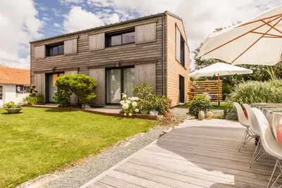 Image de Charmante Grange Rénovée avec Piscine et WiFi