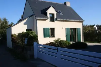 Image de Gîte charmant à 800 m de la mer avec jardin clos, équipements bébé, et parking privé