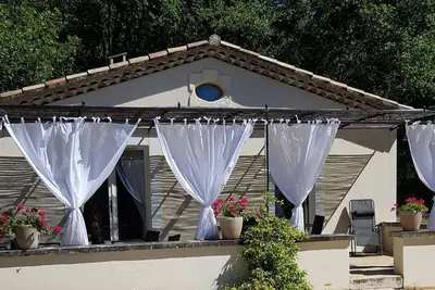Image de Ventoux Super Bastidon luxueusement équipé