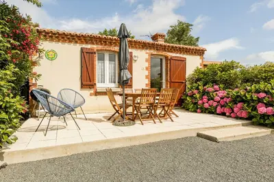 Image de Gîte Authentique au Cœur des Vignes avec Terrasse Privative et Wifi, à 25 km de Nantes