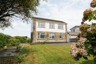 Image de Awel-Y-Mor, pet friendly, country holiday cottage in Bude