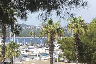 Image de Villa avec accès  privé au port