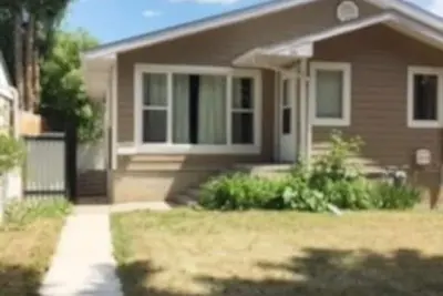 Image de Close to Downtown 3 Bedroom Duplex
