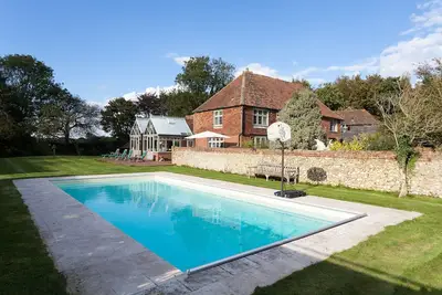 Image de Dormestone House by Bloom Stays, sleeps 10 guests in 4 bedrooms