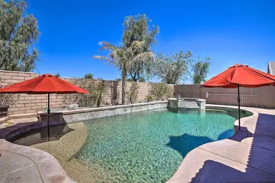Image de Coachella Retreat: Pool, Near Music Festivals