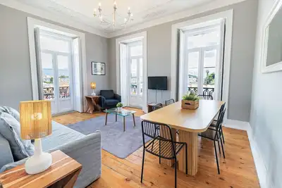 Image de Bairro Alto w\/ View up to 20guests by Central Hill