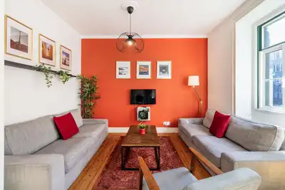 Image de Downtown Avenue Duplex by Central Hill
