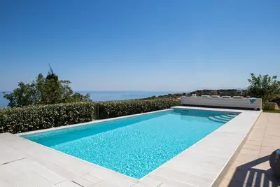 Image de Effie's Cozy Villa - spectacular view & playground