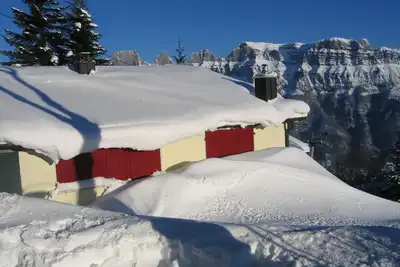 Image de Cozy ski chalet in the Swiss alps