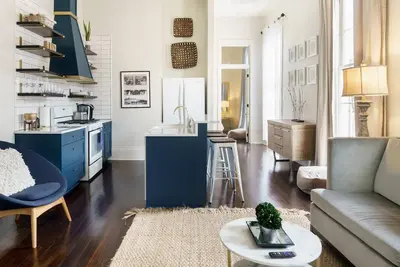 Image de Step Back in Time in a Historic Condo in Tremé