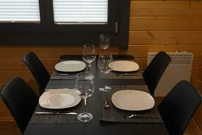 Image de Belle maison de vacances privée pour 4 personnes avec Tv, terrasse et parking