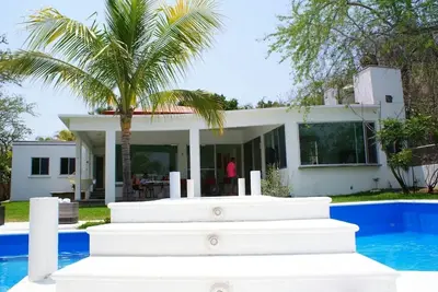 Image de Casa Julia, Club de Golf Santa Fe, Xochitepec, Morelos, Sanitizada