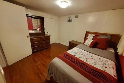 Image de One Bedroom Basement/private bath & entrance