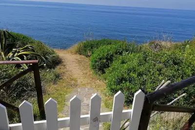 Image de The House on the Clif