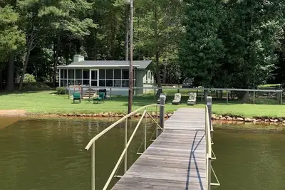 Image de Waterfront Cottage on Lake Murray in Chapin, Sc