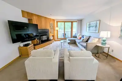 Image de Cozy w/slope view, Pool and Hot Tub